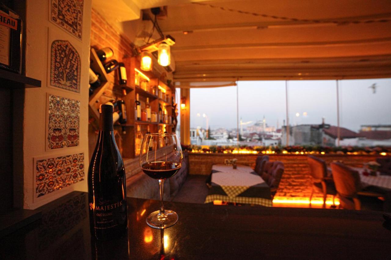 그레이트 포춘 호텔&스파 이스탄불 외부 사진 Wine tasting at the wine bar